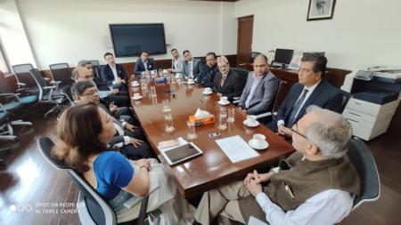 The Executive Committee Members of Nepal-India Chamber of Commerce & Industry (NICCI) led by President of NICCI Mrs. Shreejana Rana paid courtesy call to newly appointed Ambassador of India to Nepal H.E. Mr. Vinay Mohan Kwatra today on 20th March 2020 at 